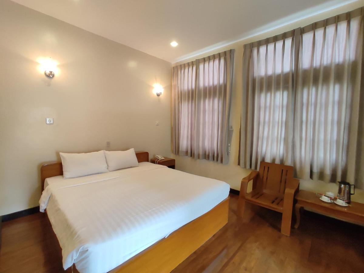 Attran Hotel Mawlamyine Dış mekan fotoğraf