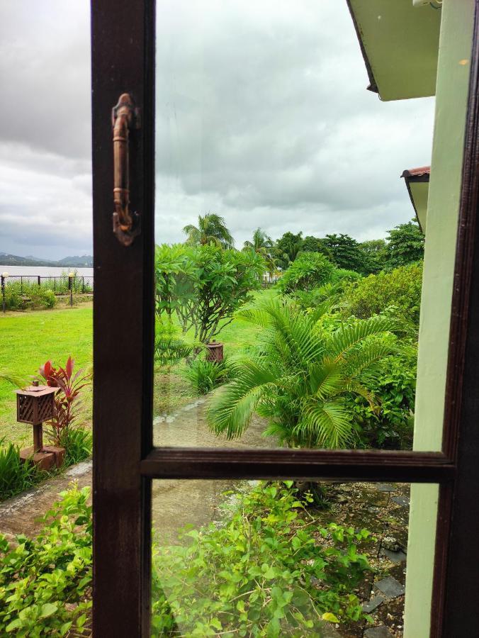 Attran Hotel Mawlamyine Dış mekan fotoğraf