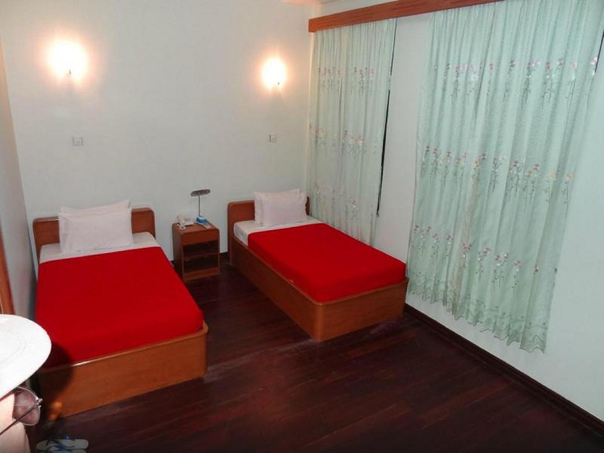Attran Hotel Mawlamyine Dış mekan fotoğraf