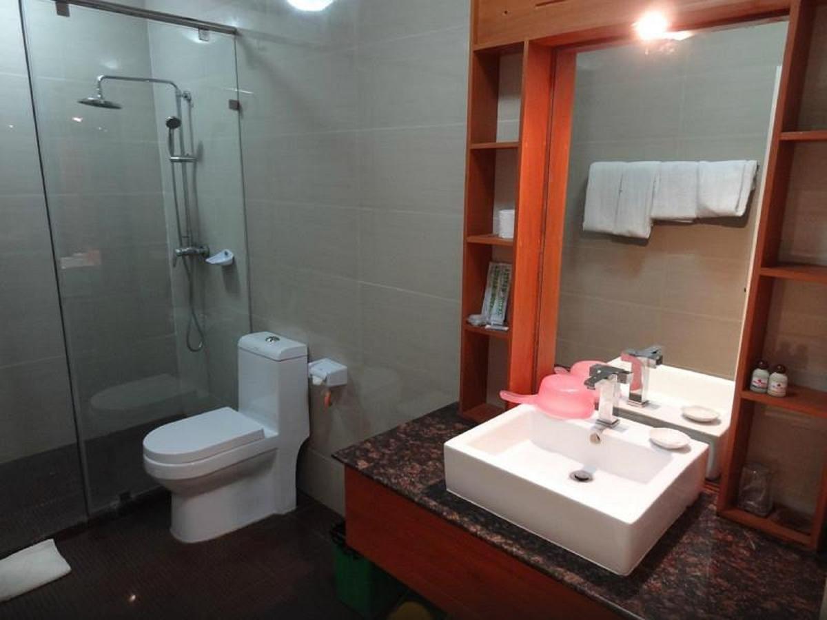 Attran Hotel Mawlamyine Dış mekan fotoğraf